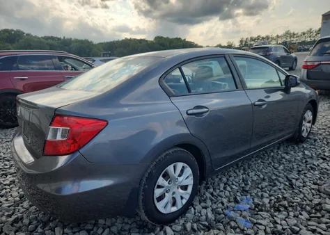 2012 Honda Civic Lx z USA, uszkodzony, nr VIN 19XFB2F55CE388065